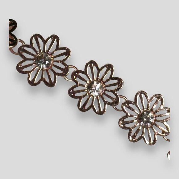 Charming Charlie Flowers & Crystals Bracelet Golden Pink Tone Mint NWOT - Picture 11 of 12